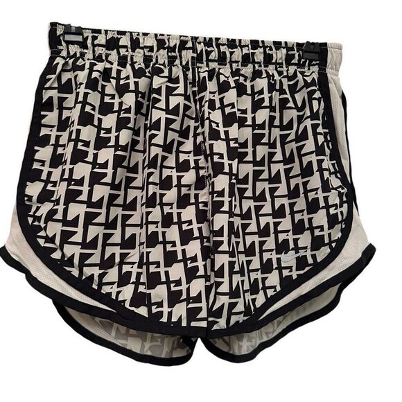 Nike grey and black running shorts- size m - Picture 1 of 9